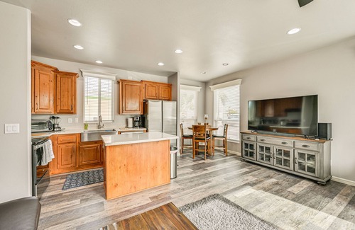 Yuma Cabaña | Yuma Home w/ Fire Pit & Outdoor Community Pool!