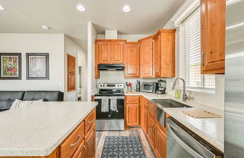 Yuma Cabaña | Yuma Home w/ Fire Pit & Outdoor Community Pool!