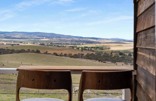 White Rock Casa | Yurt on the Hill -Unique & Peaceful Country Escape