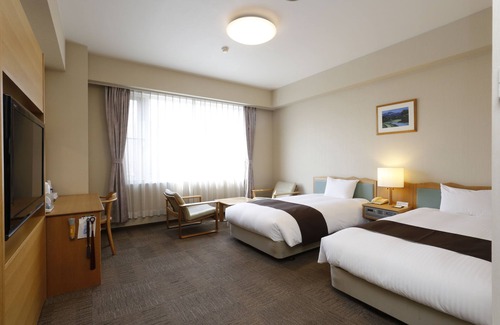 Furu-gun Hotel | Yuyado Kuttari Onsen Lake Inn