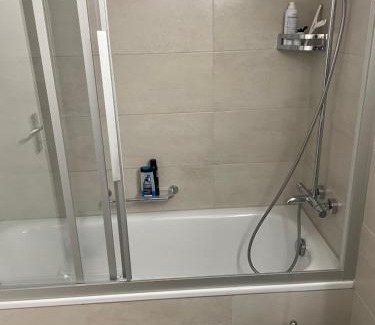 Wipkingen Apartamento | Zürich 3 Zimmer Wohnung mit Dachterrasse