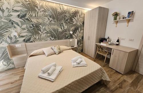 Old Town Casa | ZAFFIRO'S HOUSE