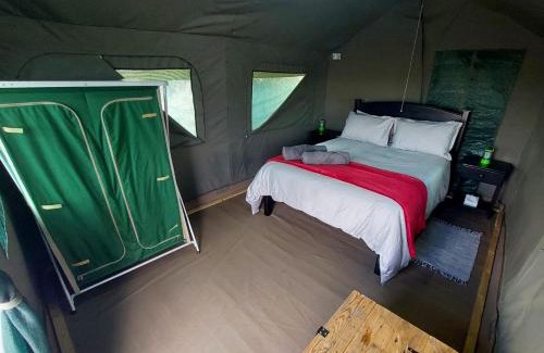 Plathuis Otro | Zandfontein Bush Camp and Game Farm