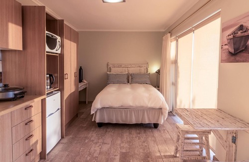 Mountainside Cabaña | Zaria Sun Garden Cottage