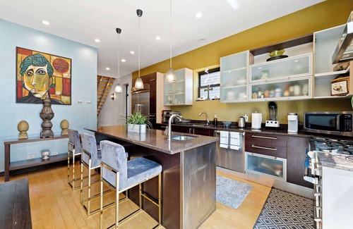 Heart of Chicago Casa | Zen 5 Bedroom Family Escape