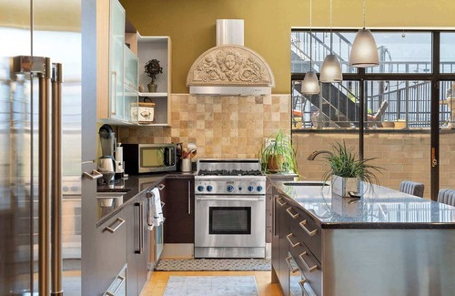 Heart of Chicago Casa | Zen 5 Bedroom Family Escape