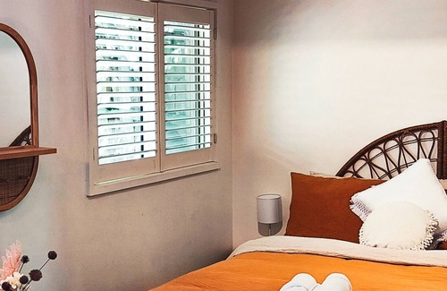 Eltham Cama Y Desayuno | Zen Abode with Garden in Eltham