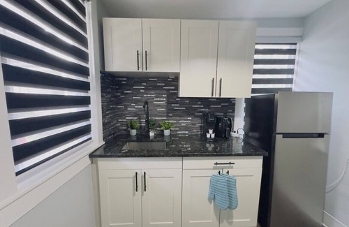 Cleveland Apartamento | Zen Den Getaway, your peaceful retreat near Cleveland’s vibrant AsiaTown.