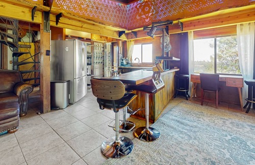 Chico Casa | Zen Mountain Retreat hideaway with sweeping views, outdoor space, & W/D