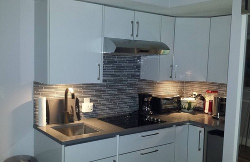 District of North Vancouver Apartamento | ZenDen Mountain Suite Private Hot Tub