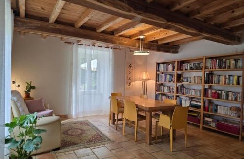 Lassales Casa | ZenDuo Riverview with good breakfast