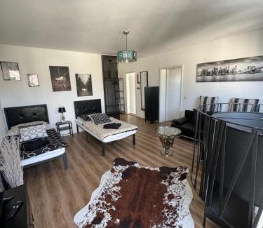 Marienthal Ost Apartamento | Zentrale Lage - 2 Einzelbetten - Waschmaschine - Badewanne - WLAN - Netflix - 5min zum Bahnhof