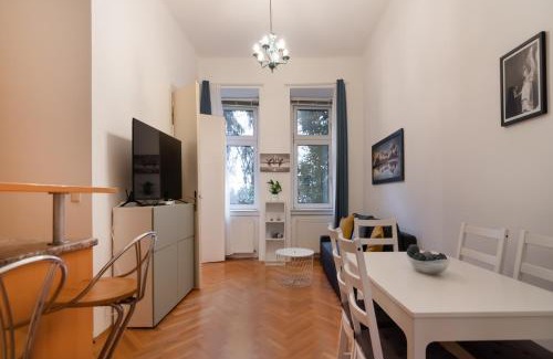 Matzleinsdorf Apartamento | Zentrale Ruhelage im typischen Wiener Altbau