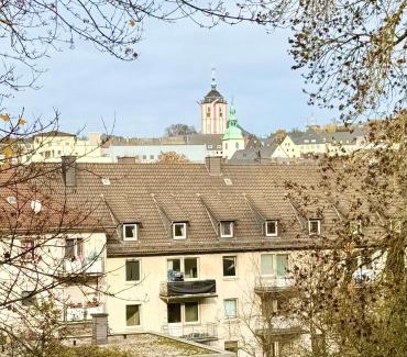 Siegen Apartamento | Zentrumsnahe Wohnung mit Blick auf Siegens Obere Schloss