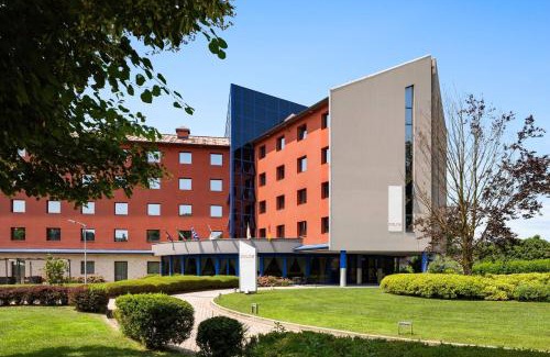 Somma Lombardo Hotel | Zeus Essence Dolce by Wyndham Milan Malpensa