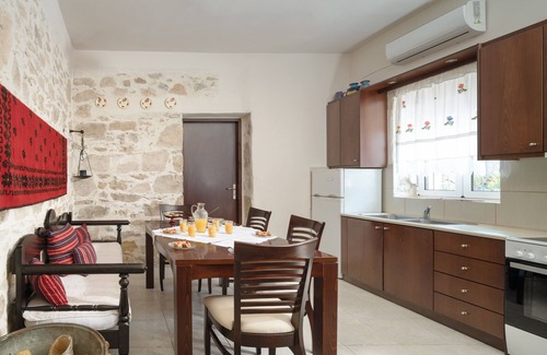 Gortyna Casa | Zeus Traditional House