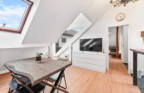 Stuttgart Apartamento | ZF03 Apartment für Monteure Stuttgart Zuffenhausen - weitere Schlafzimmer für zusätzliche 15 Personen im Haus vorhanden und an weiteren Standorten LS-CrewComfort