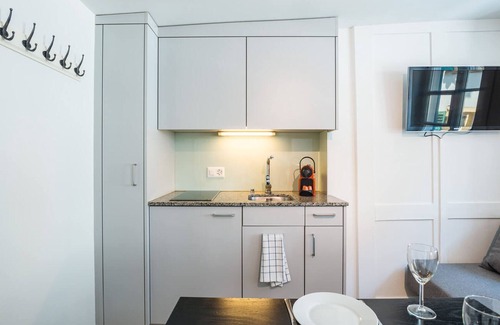 Niederdorf Apartamento | ZH Gasse 2 – HITrental Schmidgasse Apartment