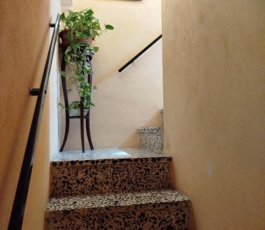 Avola Casa | Zia Lory Avola