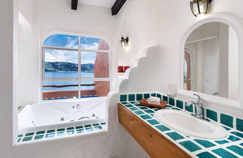 Almacén Complejo | Zihuatanejo Resort 1bdr Penthouse