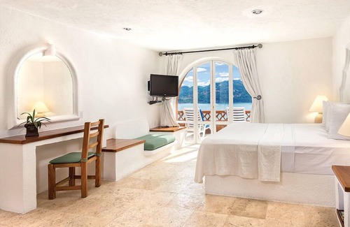 Almacén Complejo | Zihuatanejo Resort Studio