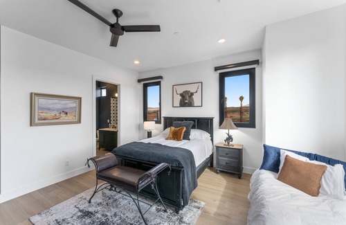 Hurricane Casa | Zion Escape Casita at Sand Hollow – Very Comfortably Sleeps 3