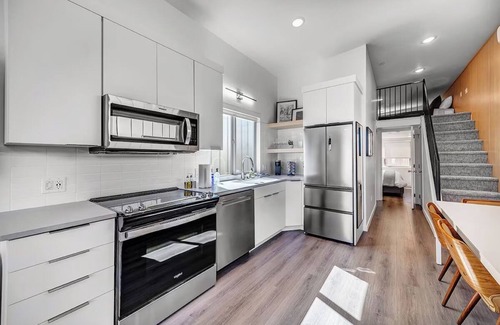 Virgin Casa | Zion Retreat: Brand New Tiny Home w/ King Bed, Full Kitchen & Kids Loft #1