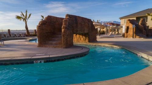 Hurricane Casa | Zion Village Resort 2102 Community Pool, Ping Pong table, and near Zion National Park