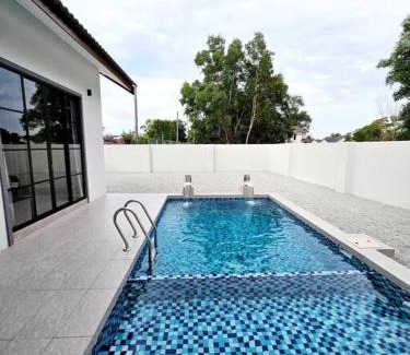 Kampung Pengkalan Maras Casa | ZN Homestay Mengabang Telipot - Private Pool