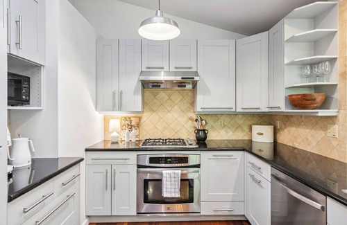 Kenwood Casa | Zoë Creekside-Tranquil Redwoods-20 wineries 3 mi