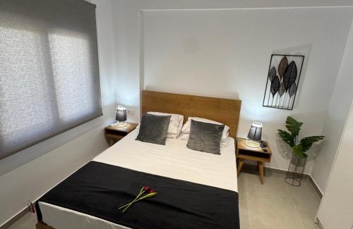 Siviri Apartamento | Zoe Seafront Aprt