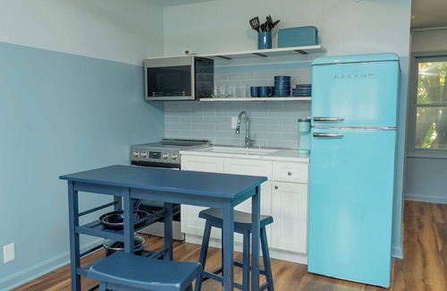 East Market District Apartamento | Zonder – Introspective Escape in Louisville’s Trendy NULU