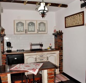 Praid Casa | Zsuzsanna Paraszthaz