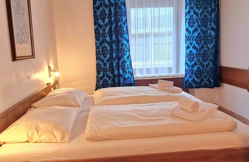 Eferding Casa | Zum Goldenen Kreuz