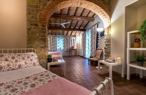 Barberino di Mugello Cama Y Desayuno | Il Vignolino Bed and Breakfast