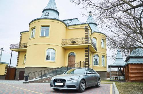 Приватна садиба Фортеця Малехів