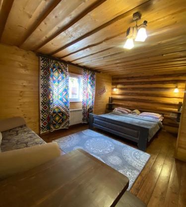 Сімейний номер 2 Садиба У Ані