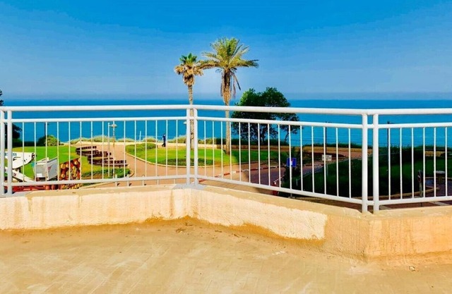 דירת יוקרה על הים ניצה 14 נתניה en Netanya