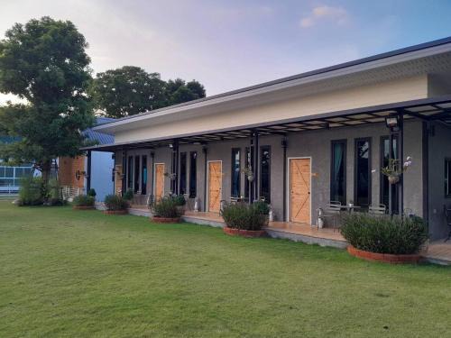 ถึงเที่ยงวัลเลย์เขาใหญ่ Thungtheiyng valley khaoyai