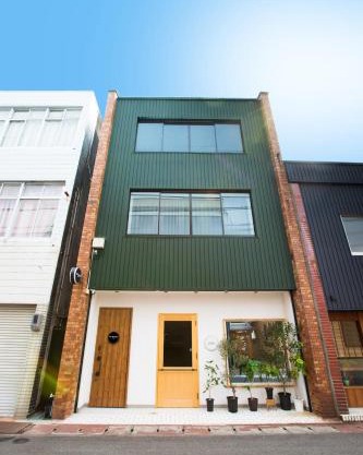 ファーストアベニューハウス