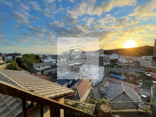 勝浦一望貸切宿 Tona Katsuura Entire House Rental TONA