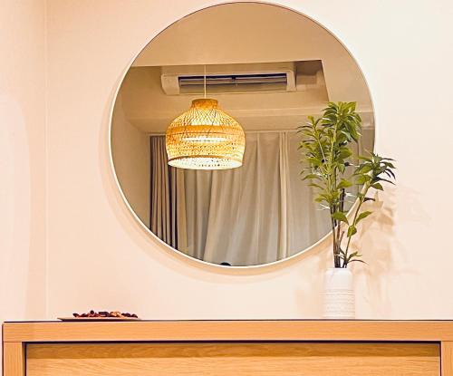 新上双卧套房 最大5人 设计师风格Yaof 东京中心上野公园3分钟 车站1分钟 位置极佳超级繁华 房间内看樱花