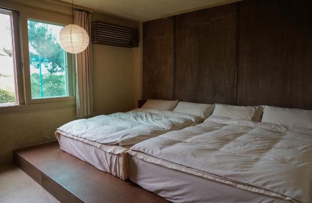 틈 제주 - 애월 바닷가의 퀸 침대 세개