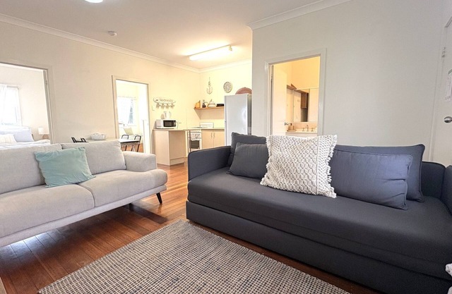 YAR2 / 1 - CASA DE 2 DORMITORIOS CON VERANDA CUBIERTA