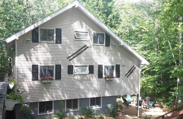 Gran chalet PRIVADO para 14 personas con acceso a la playa de Winnipesaukee, a 5 minutos de Gunstoc