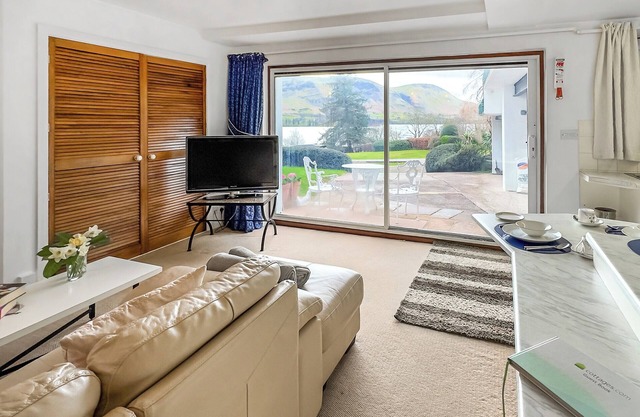 Escape to Rampsbeck Lodge on Ullswater, a retreat in Watermillock with stunning views of Ullswater.