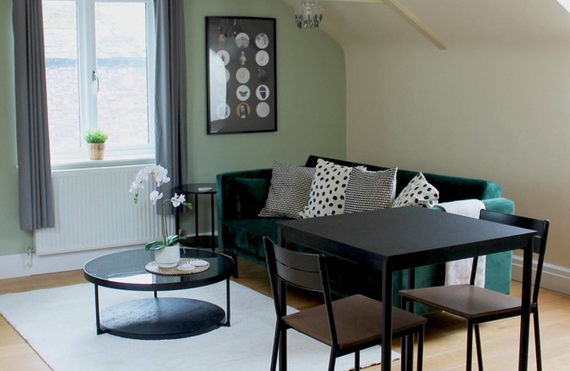 Charming 1-Bed loft in Caerleon