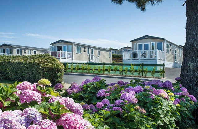 Alojamiento de 3 habitaciones en Holywell Bay