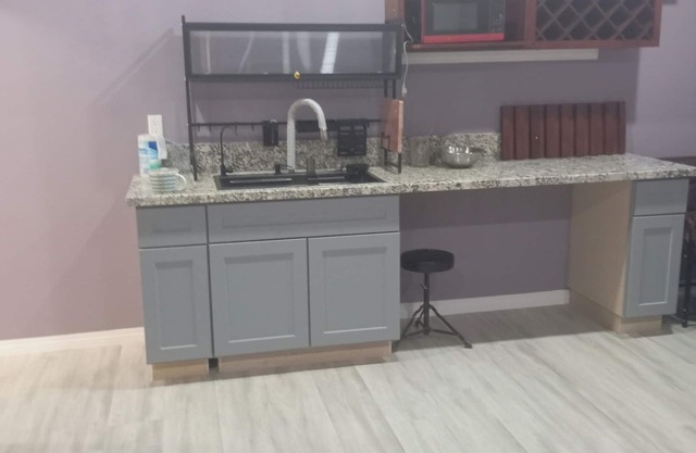 1-bedroom condo in charming Temple City with WiFi, AC and extra large space