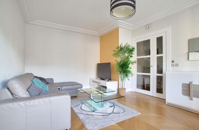 Luxurious 1 Bedroom Saint Germain Sevres Free Netflix